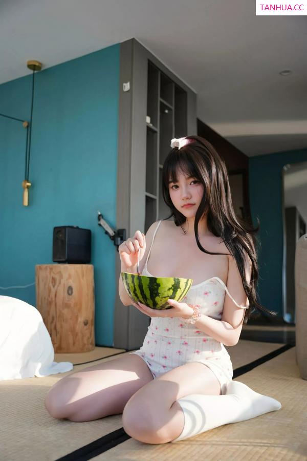   [XiuRen]高清写真图 2025.06.30 No.10483 软情 情趣吊带第12张图片
